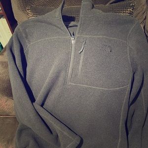 The North Face Large grey 1/4 zip fleece